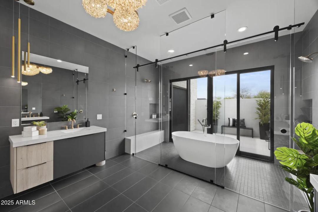 Real Estate Picture 36