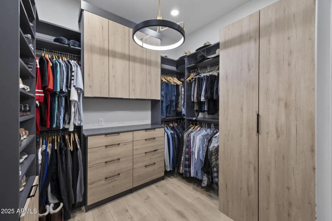 Real Estate Picture 39