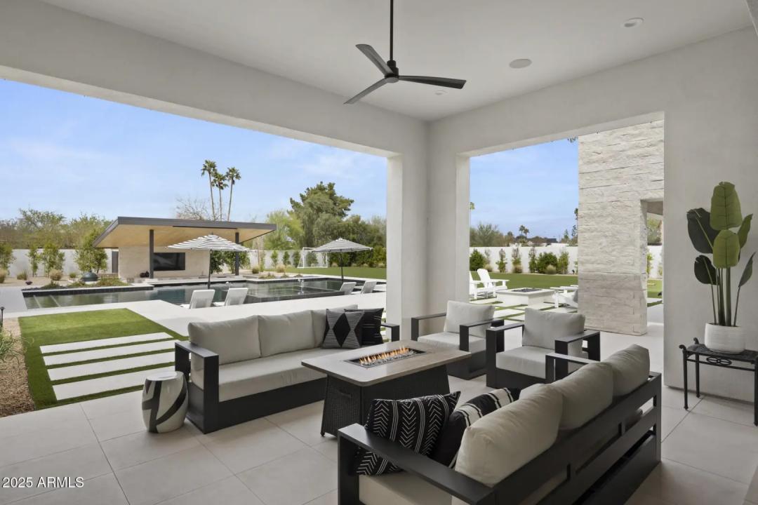 Real Estate Picture 44