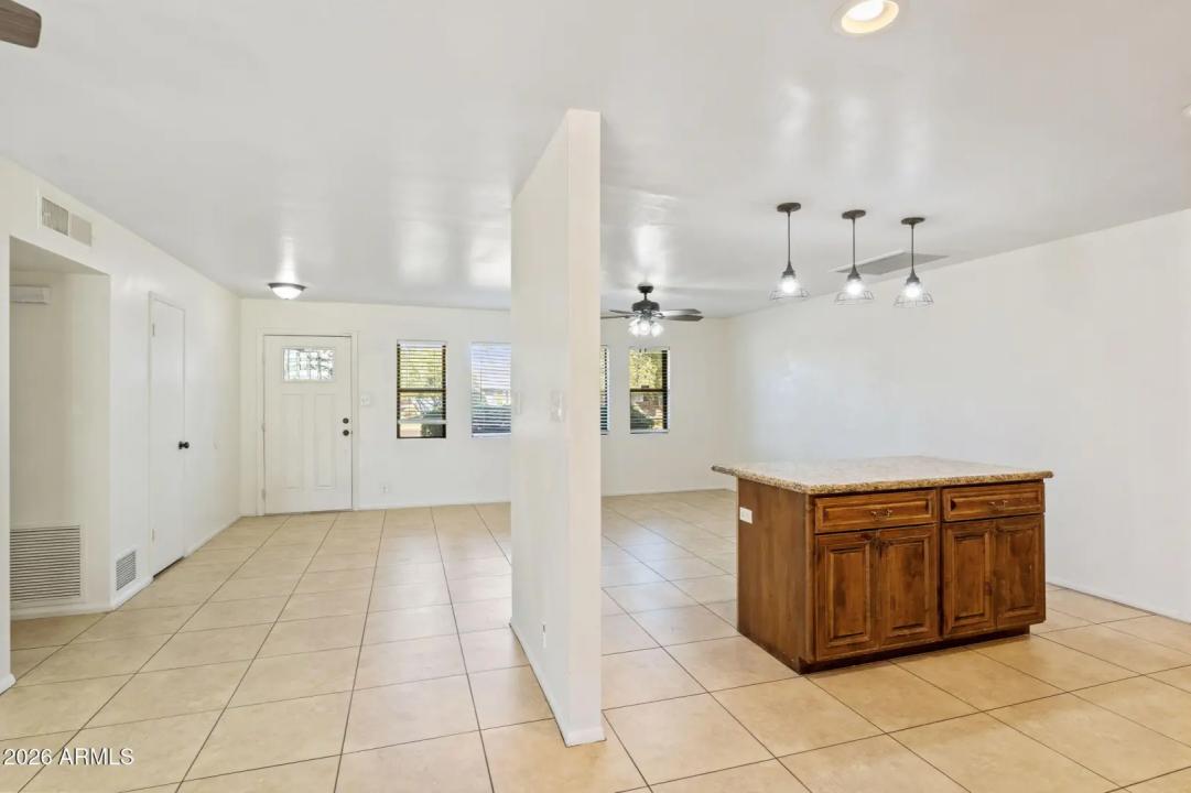 Real Estate Picture 6