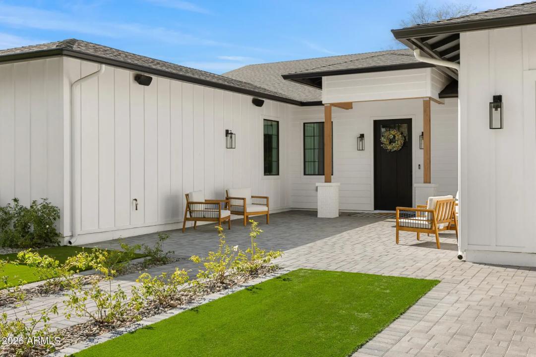 Real Estate Picture 37