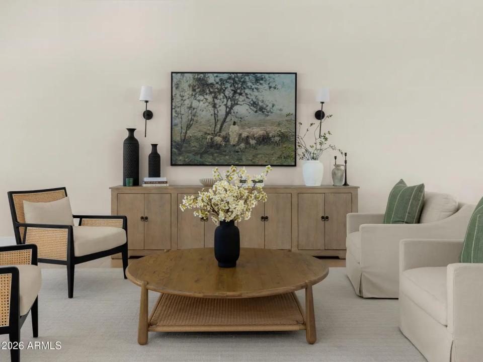 Real Estate Picture 8