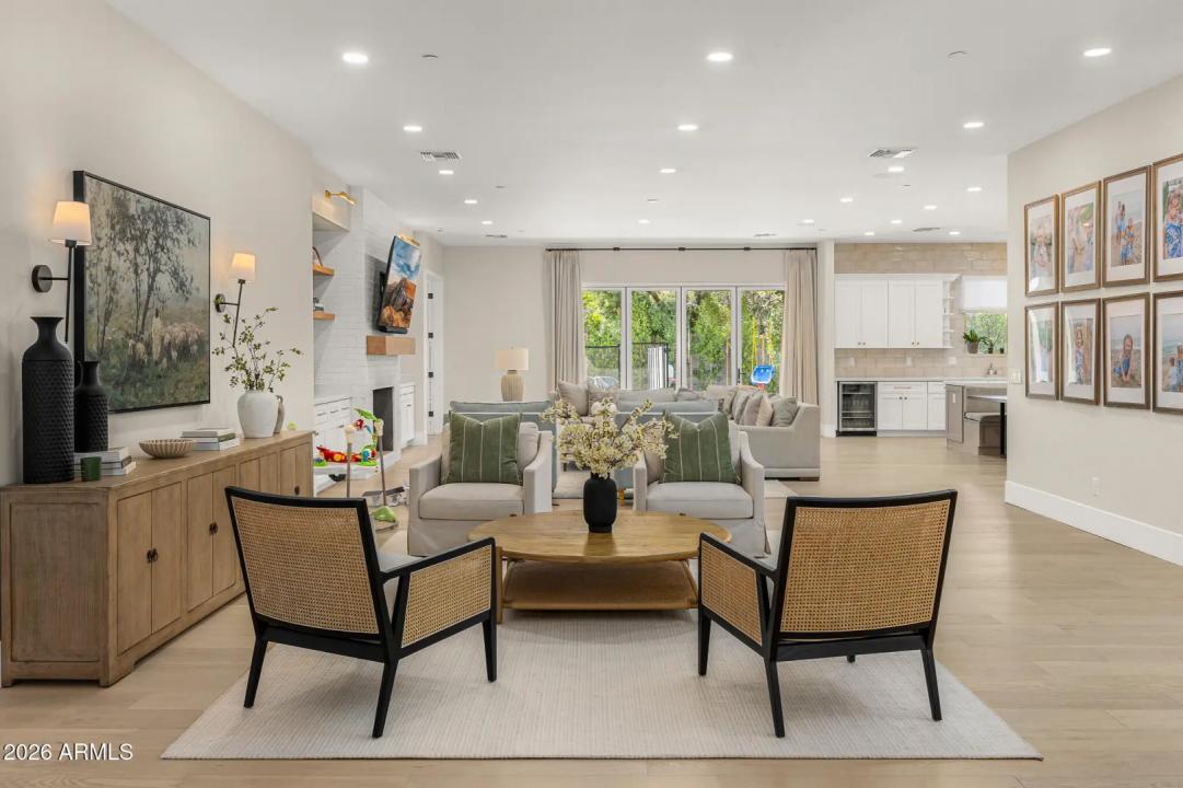 Real Estate Picture 2