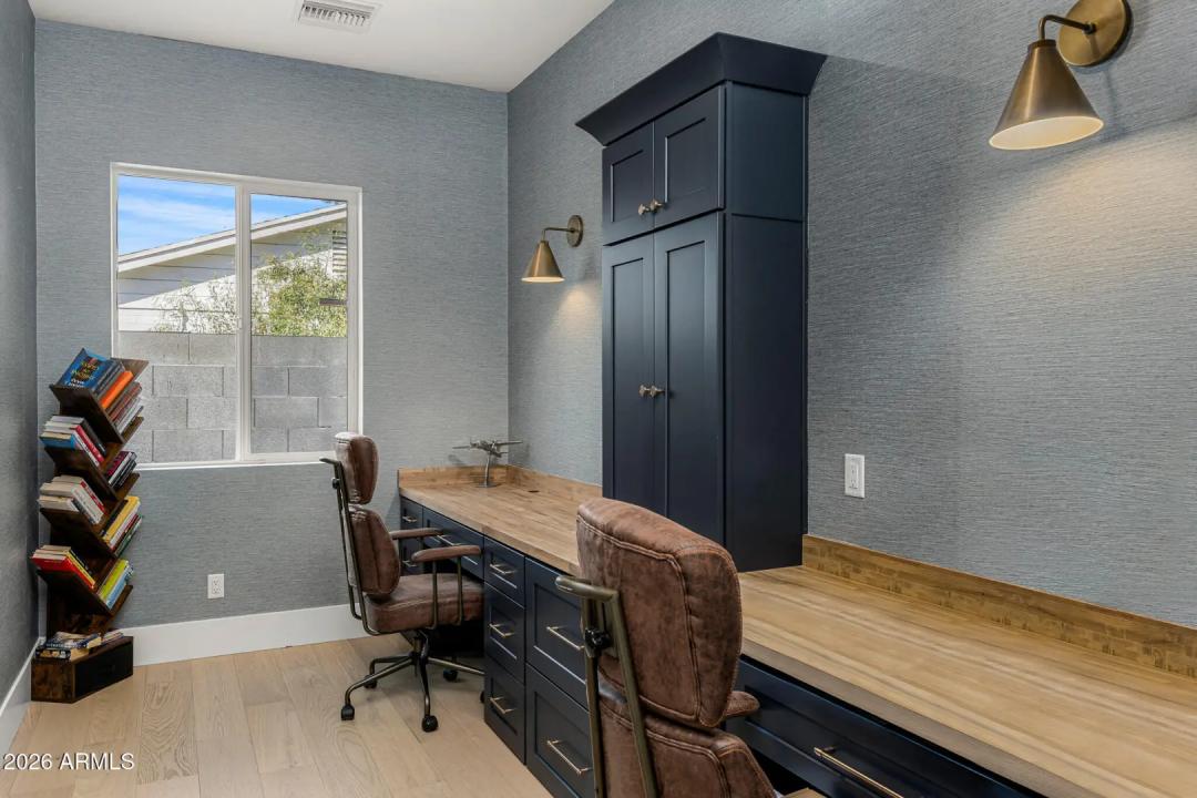 Real Estate Picture 15