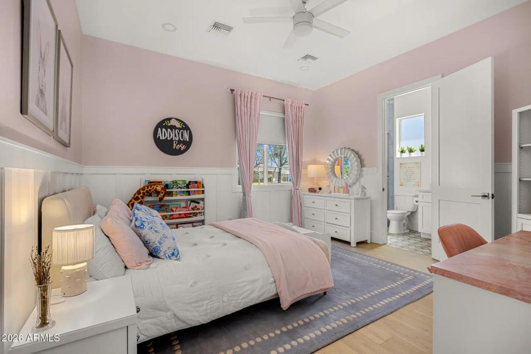 Real Estate Picture 28