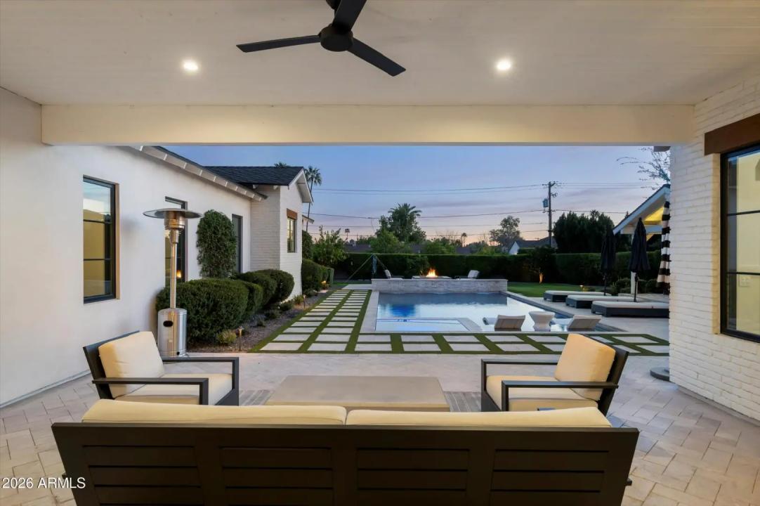 Real Estate Picture 43