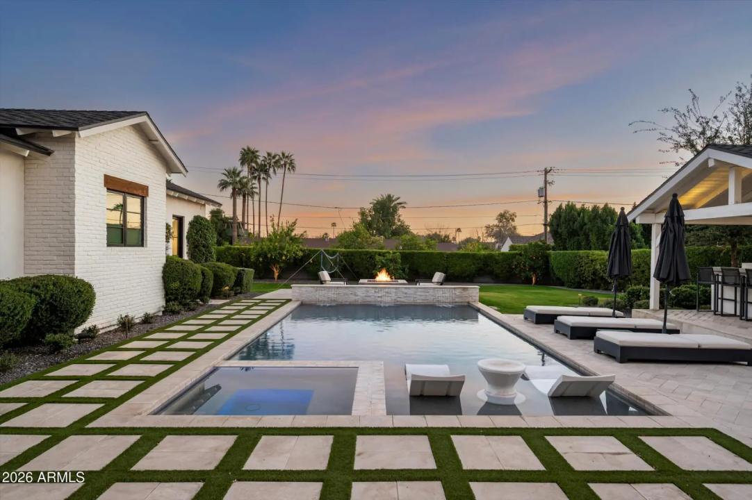 Real Estate Picture 42