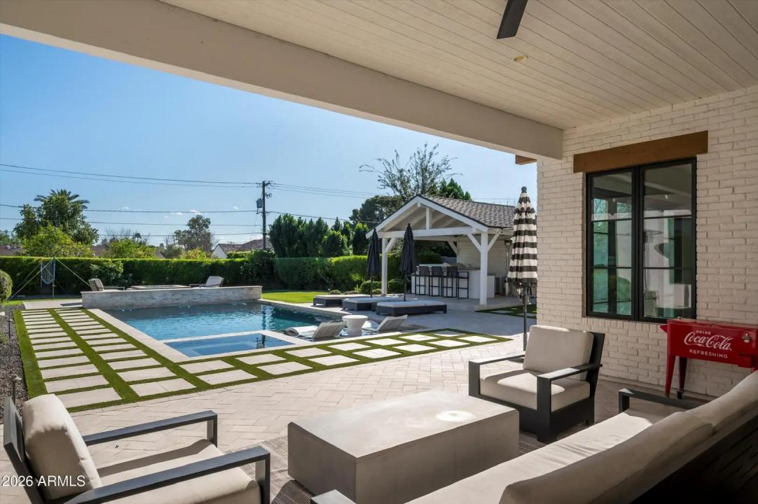 Real Estate Picture 44