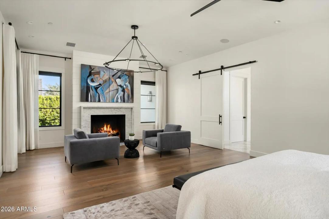 Real Estate Picture 21