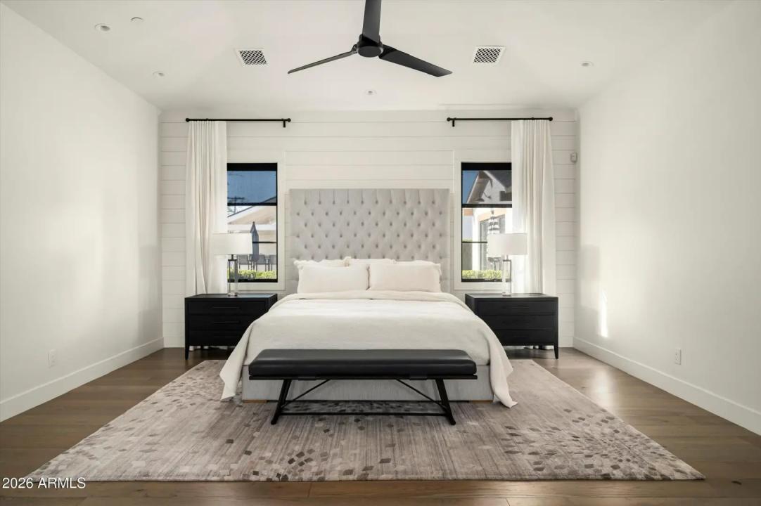 Real Estate Picture 20