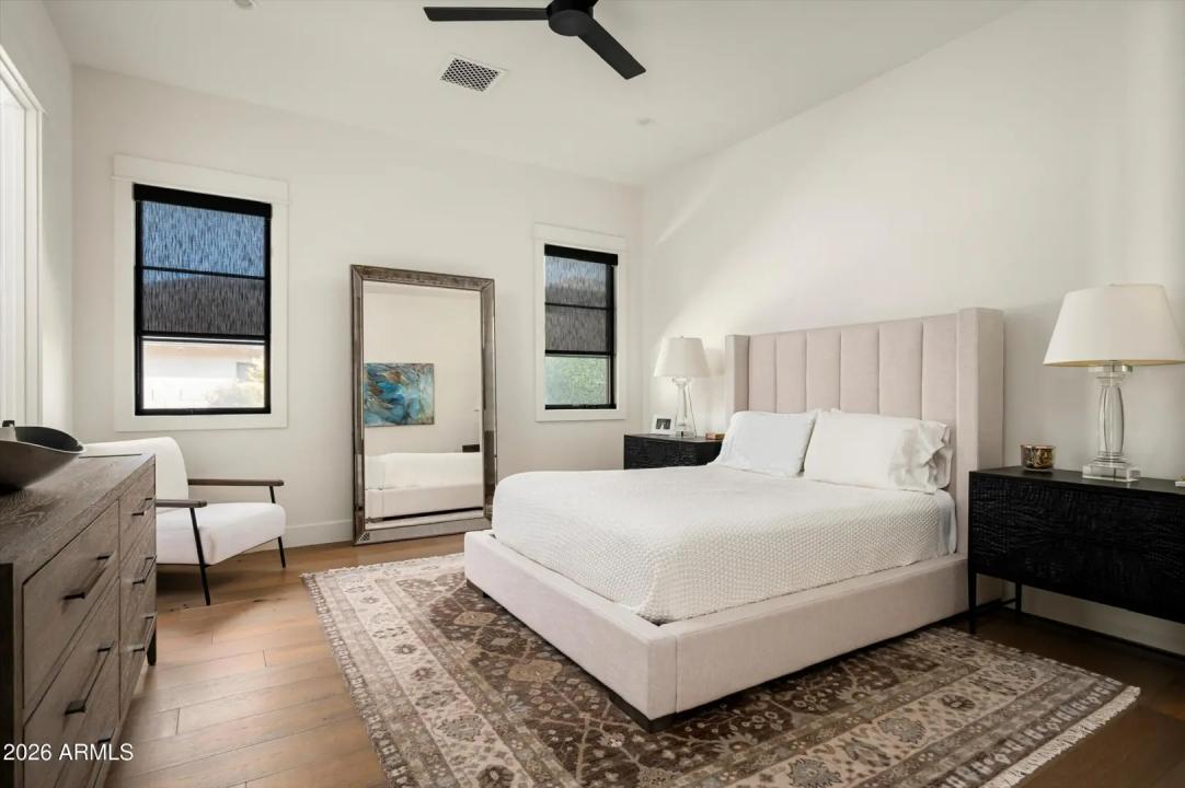 Real Estate Picture 33