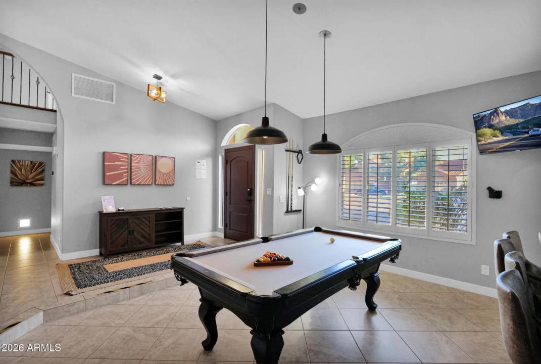 Real Estate Picture 12