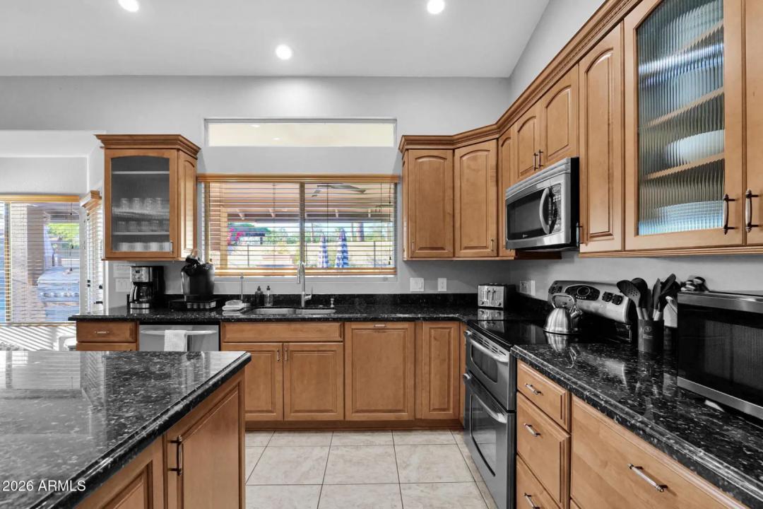 Real Estate Picture 22