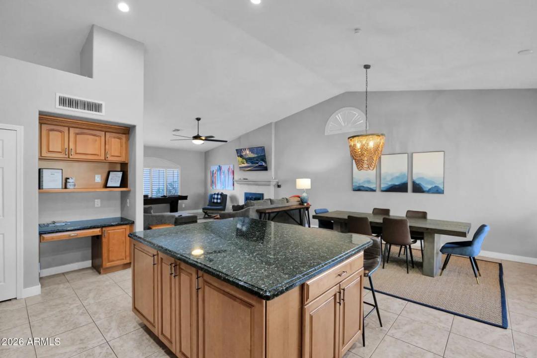 Real Estate Picture 23