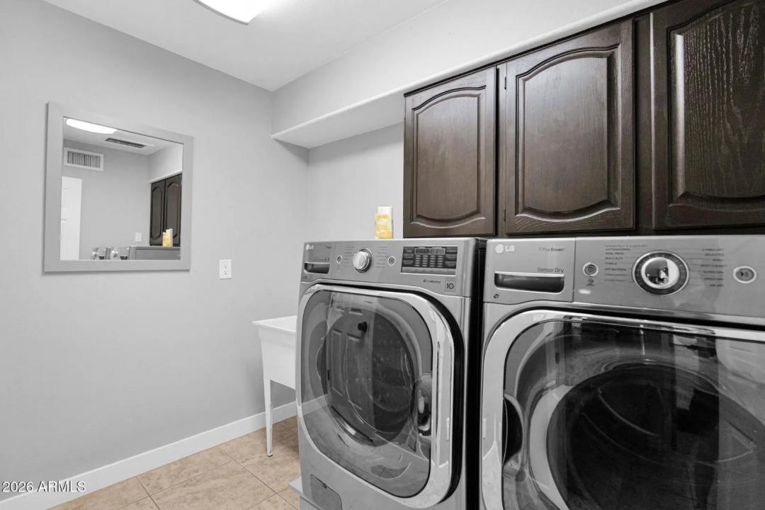 Real Estate Picture 26