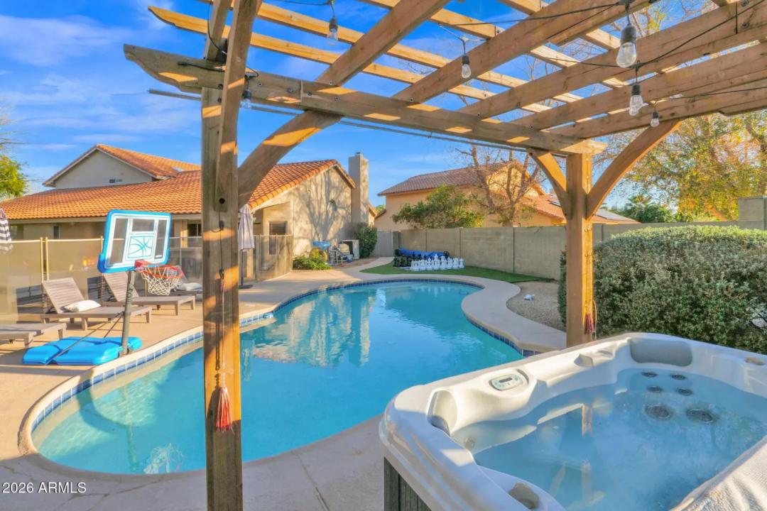 Real Estate Picture 45