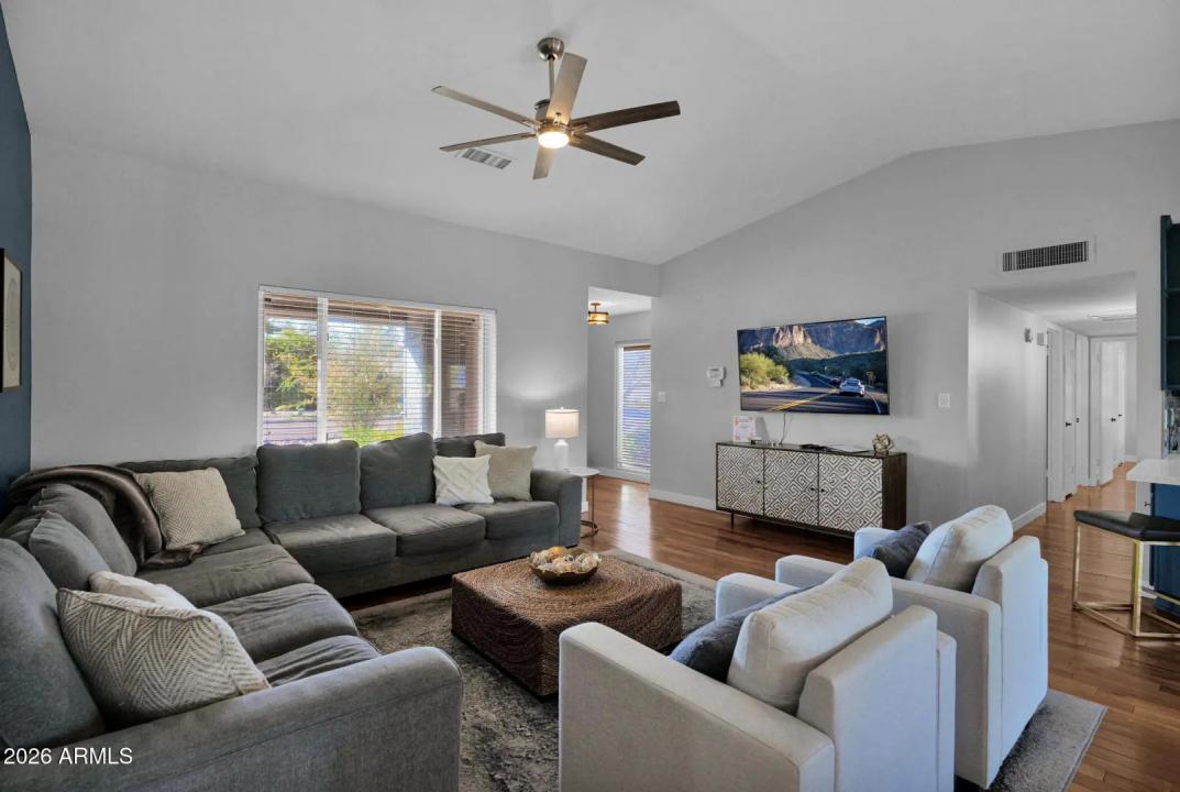 Real Estate Picture 15