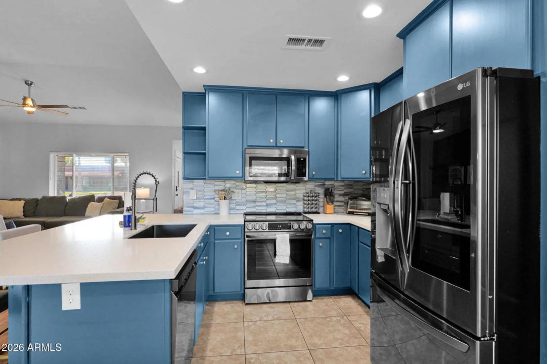 Real Estate Picture 22