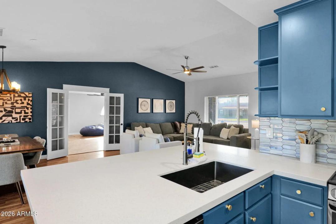 Real Estate Picture 23