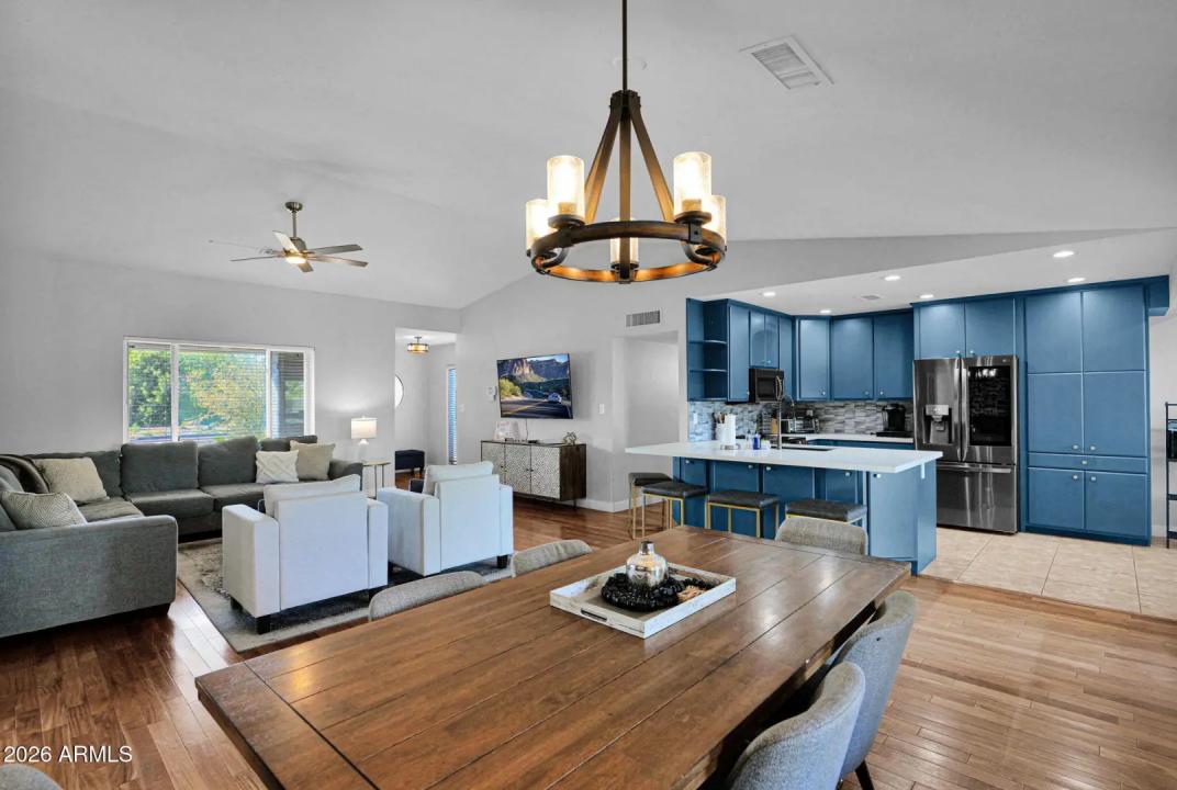 Real Estate Picture 26