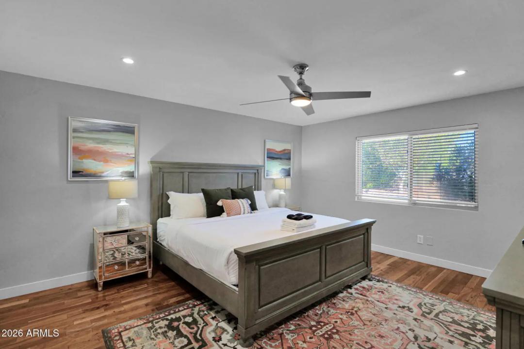 Real Estate Picture 32