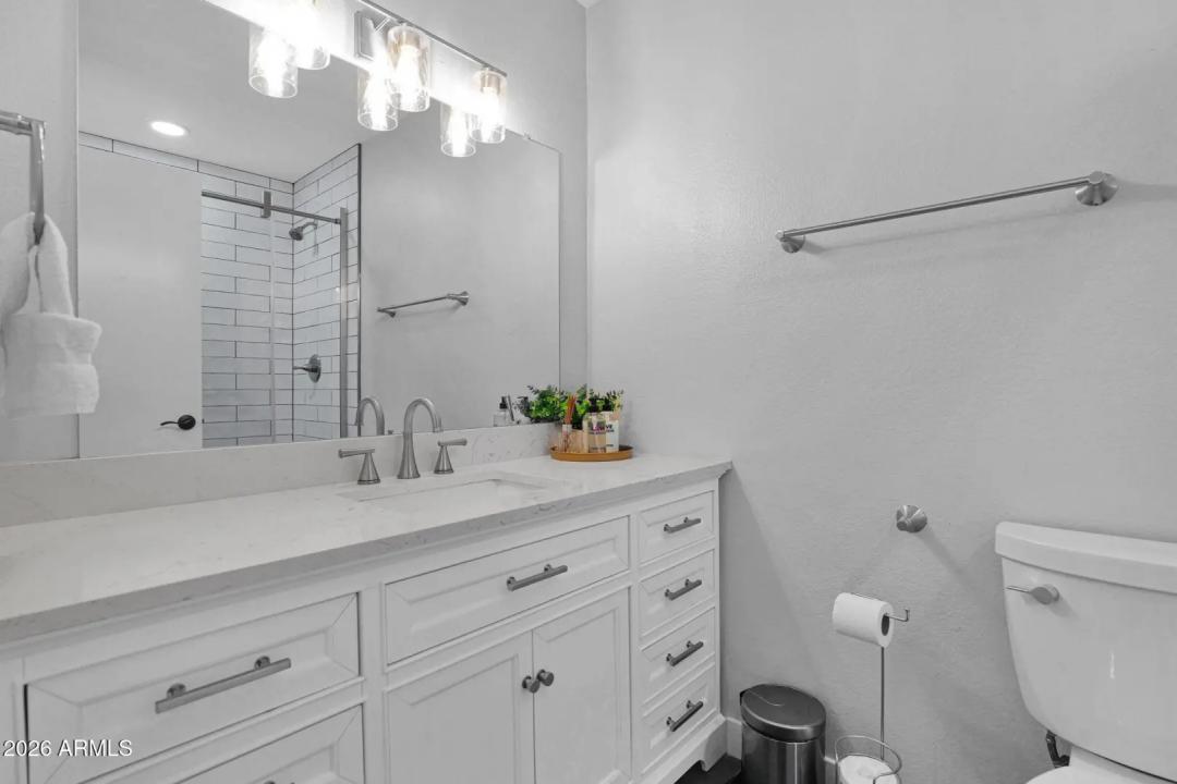 Real Estate Picture 35