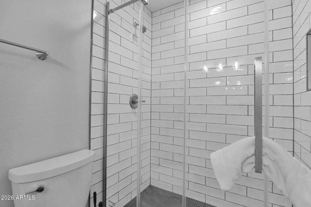 Real Estate Picture 36