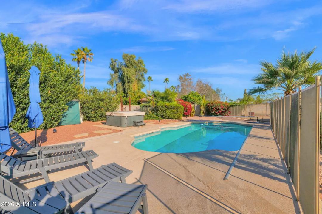 Real Estate Picture 43