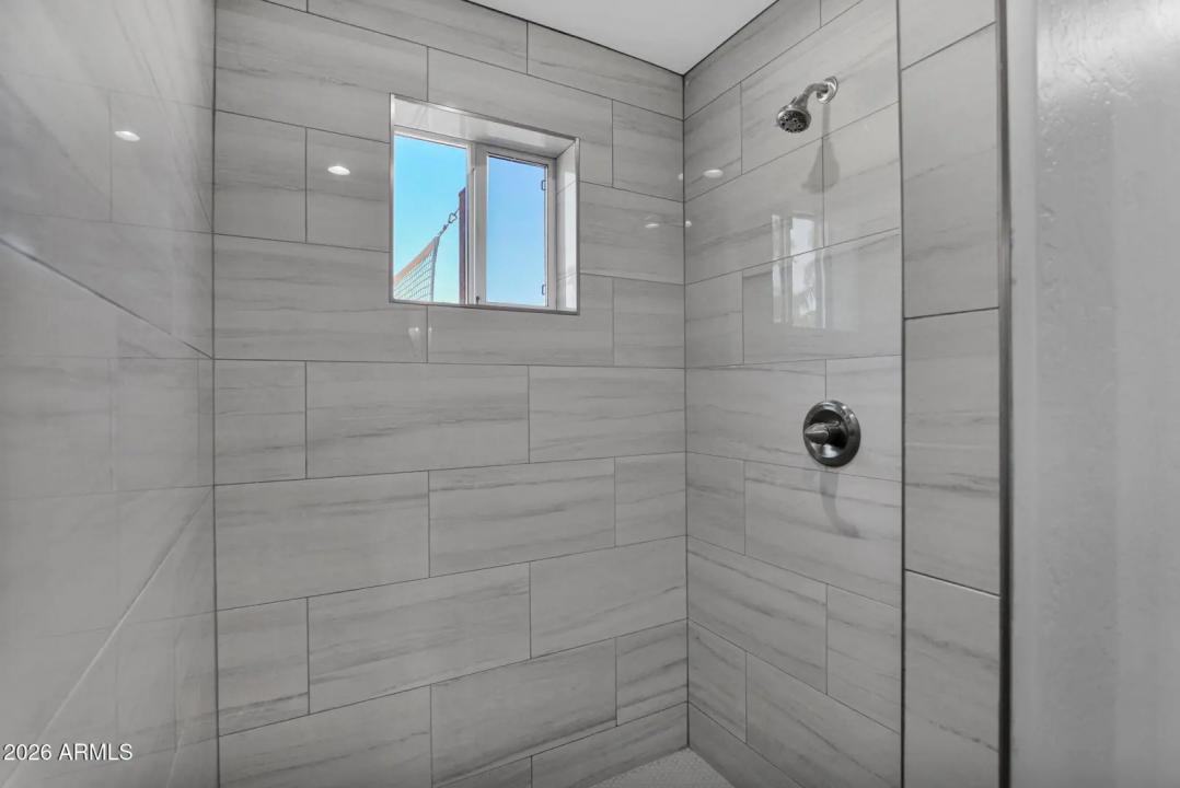 Real Estate Picture 63