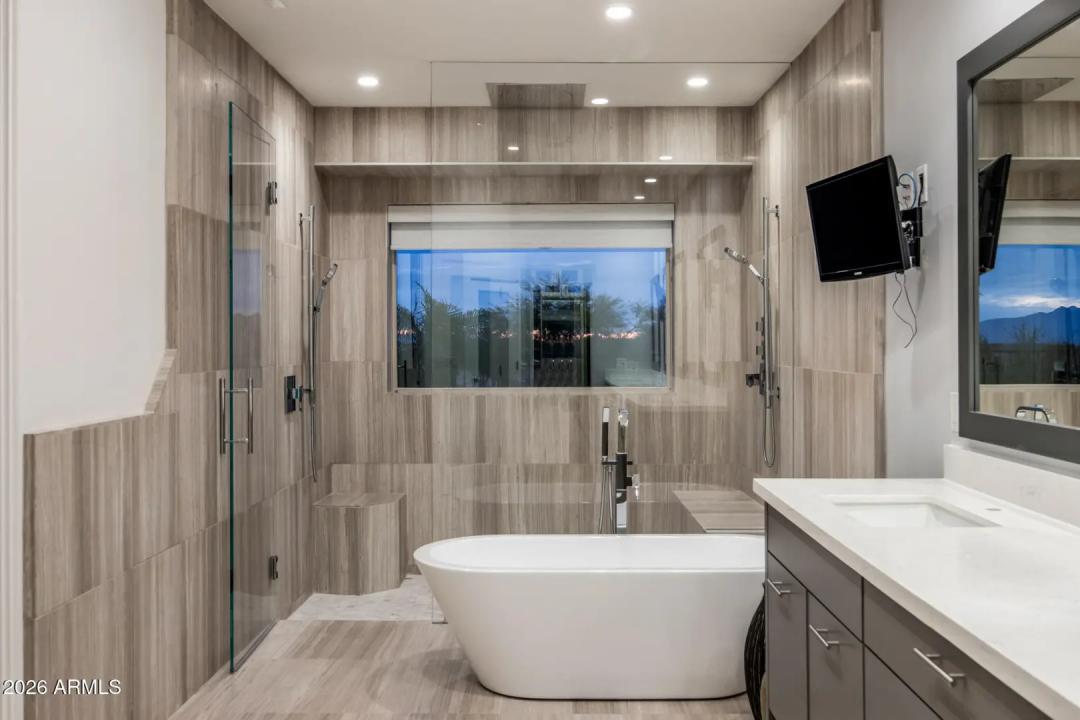 Real Estate Picture 20