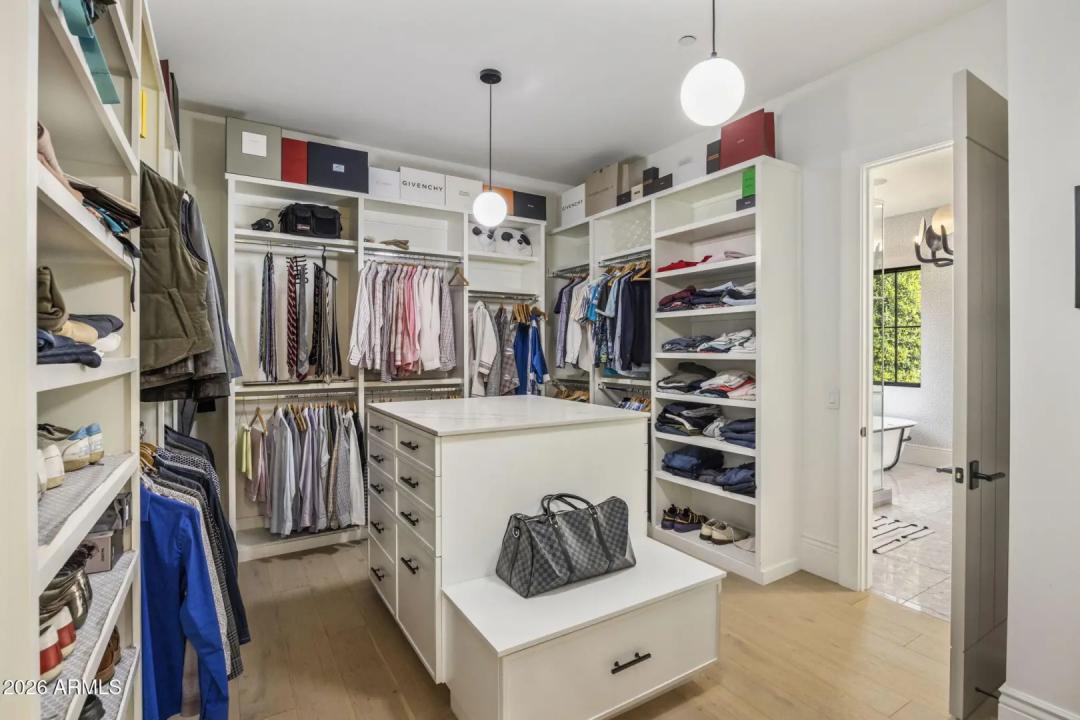 Real Estate Picture 44