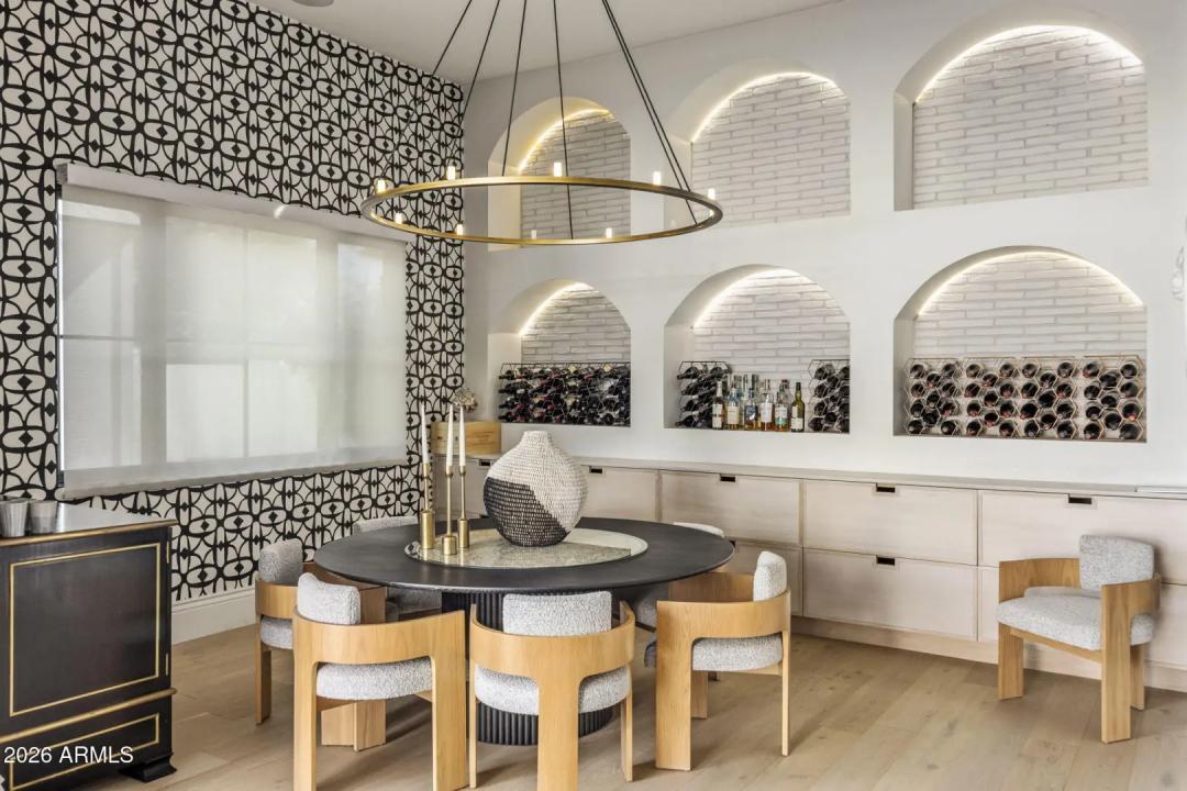 Real Estate Picture 16