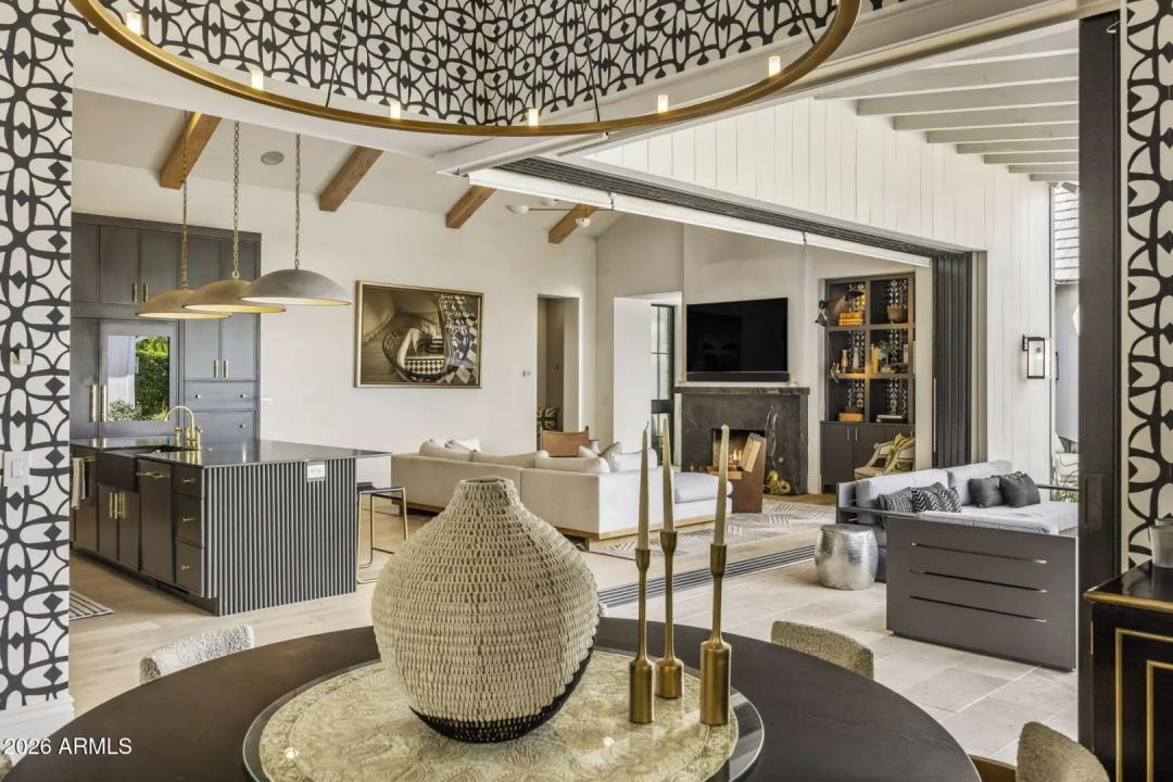 Real Estate Picture 12