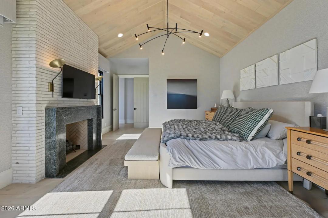 Real Estate Picture 37