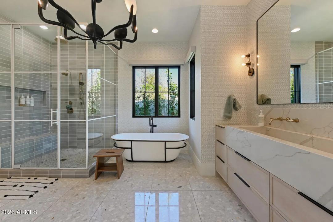 Real Estate Picture 42