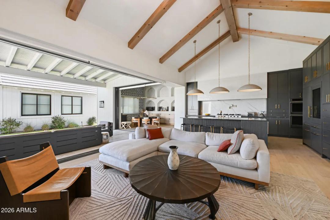 Real Estate Picture 90