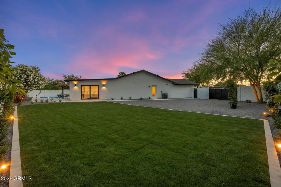 Real Estate Picture 40