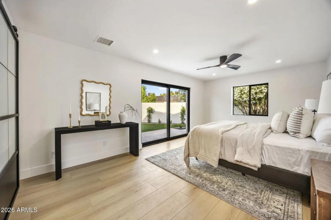 Real Estate Picture 21