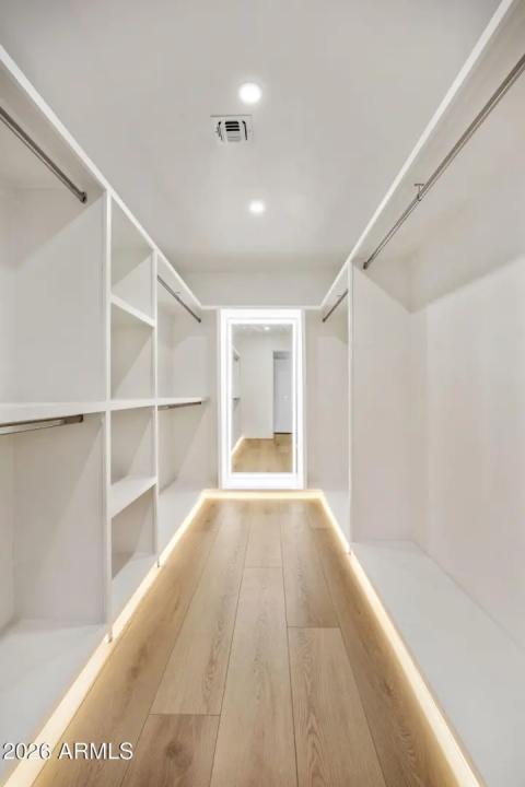 Real Estate Picture 26