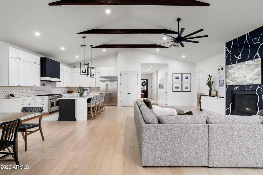 Real Estate Picture 2