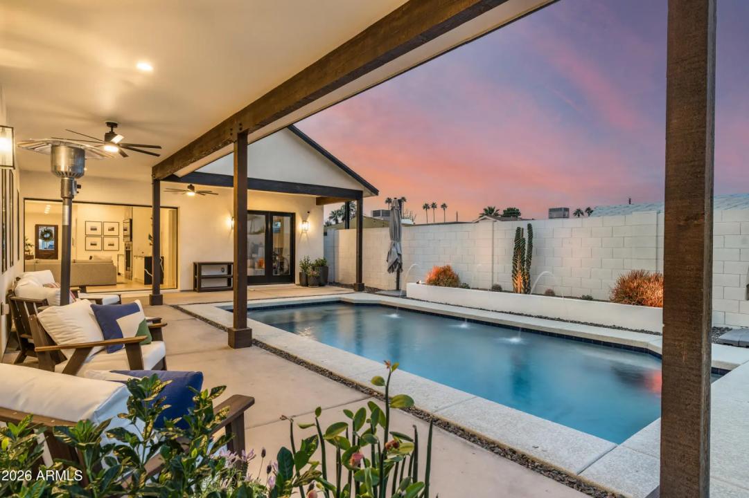 Real Estate Picture 30