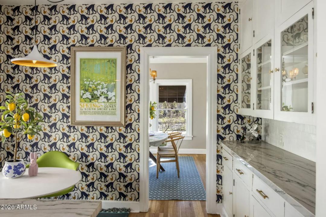 Real Estate Picture 12