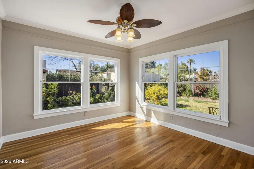 Real Estate Picture 20