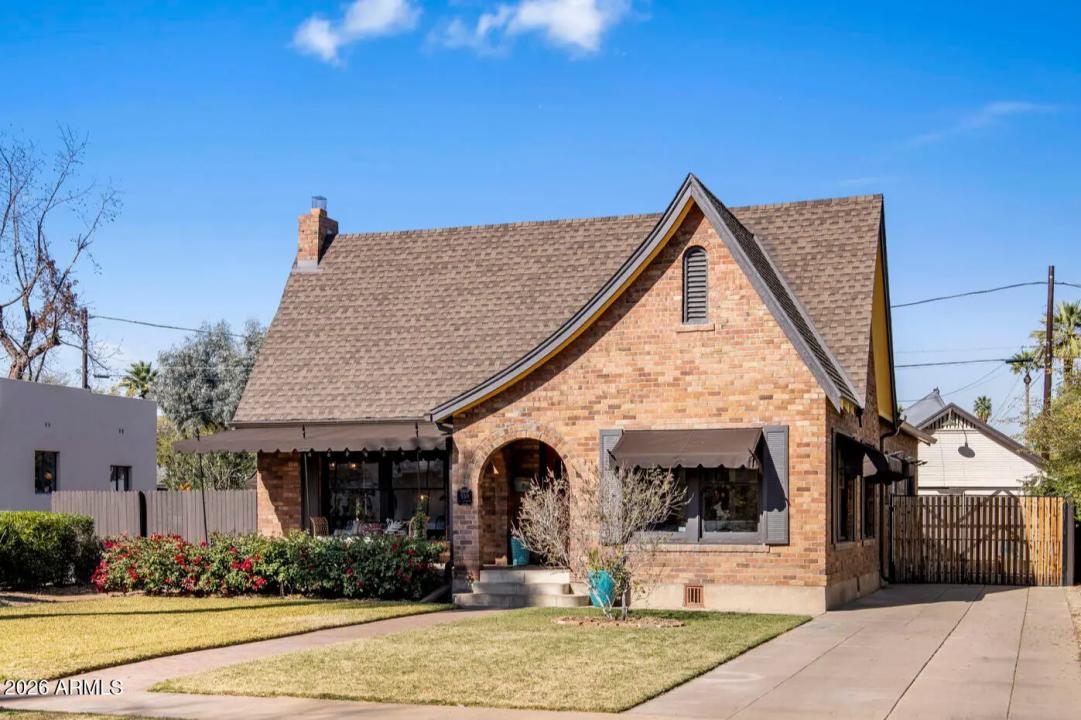 Real Estate Picture 2