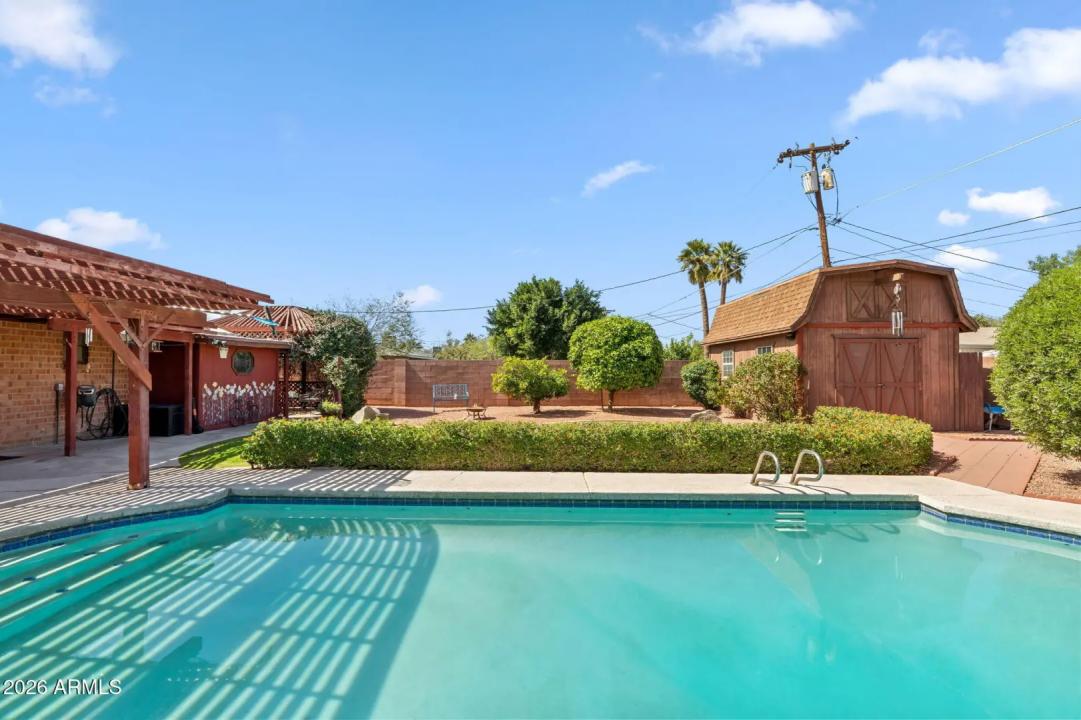 Real Estate Picture 36