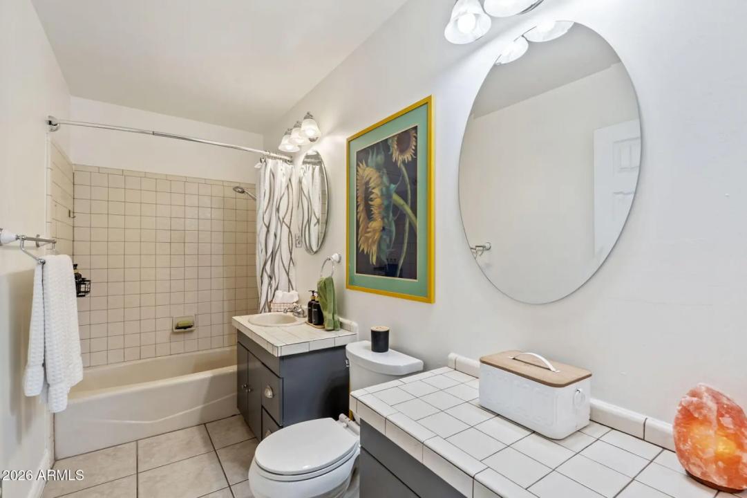 Real Estate Picture 29