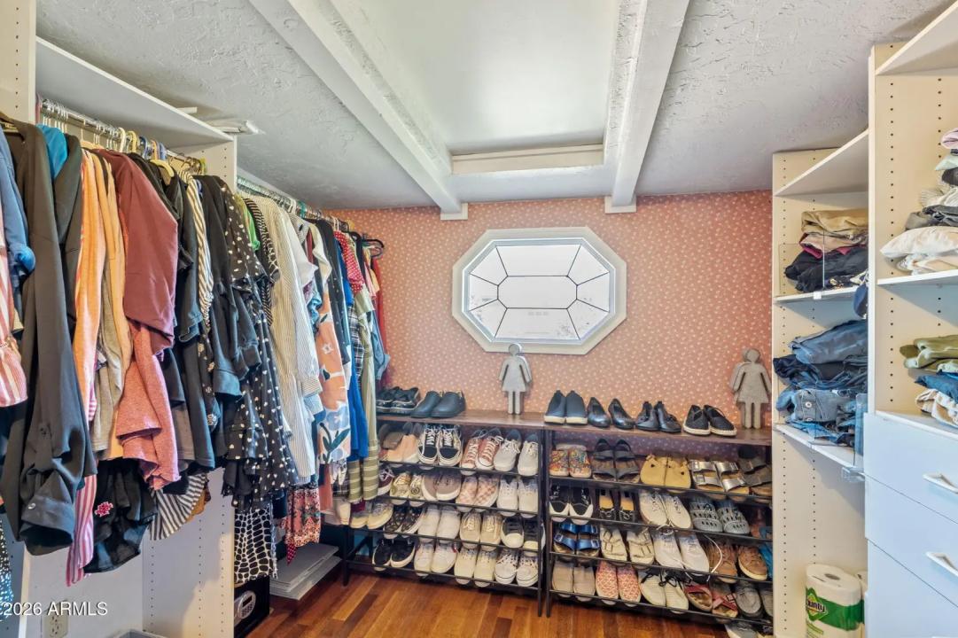 Real Estate Picture 22