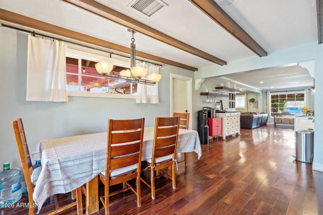 Real Estate Picture 16