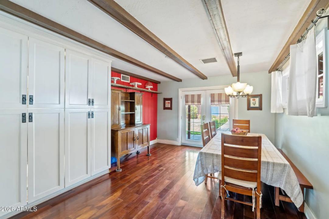 Real Estate Picture 13