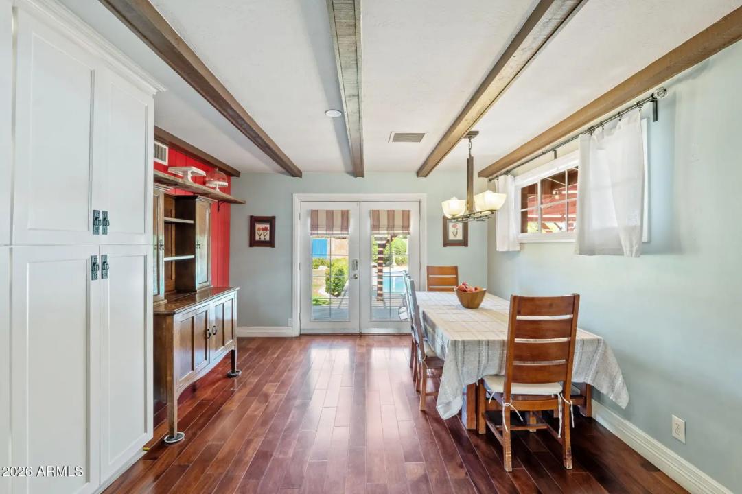 Real Estate Picture 15